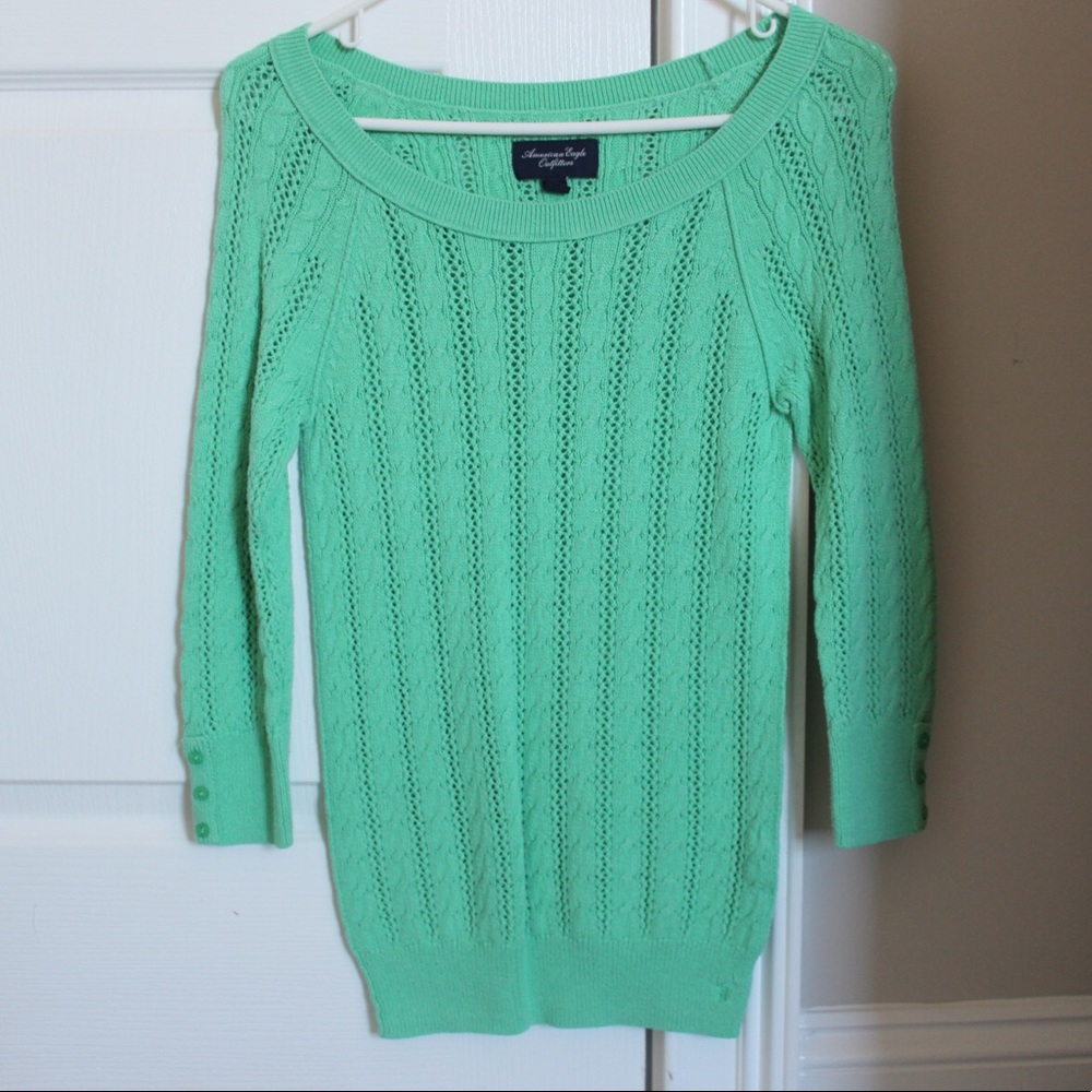 American Eagle seafoam green 3/4 sleeve sweater